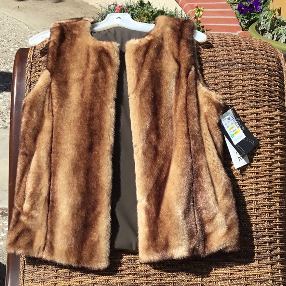 Faux Fur Reversible Vest Size Small